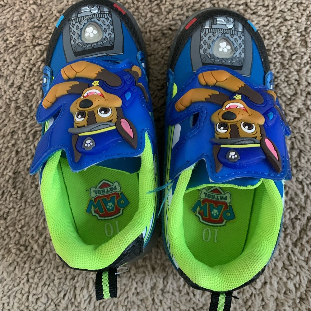 New Paw patrol Chase sneakers size 10